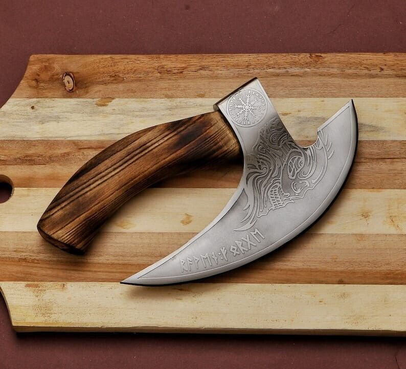 Axe Pizza Cutter – Custom Hand-Engraved J2 Steel Blade with Wooden Handle